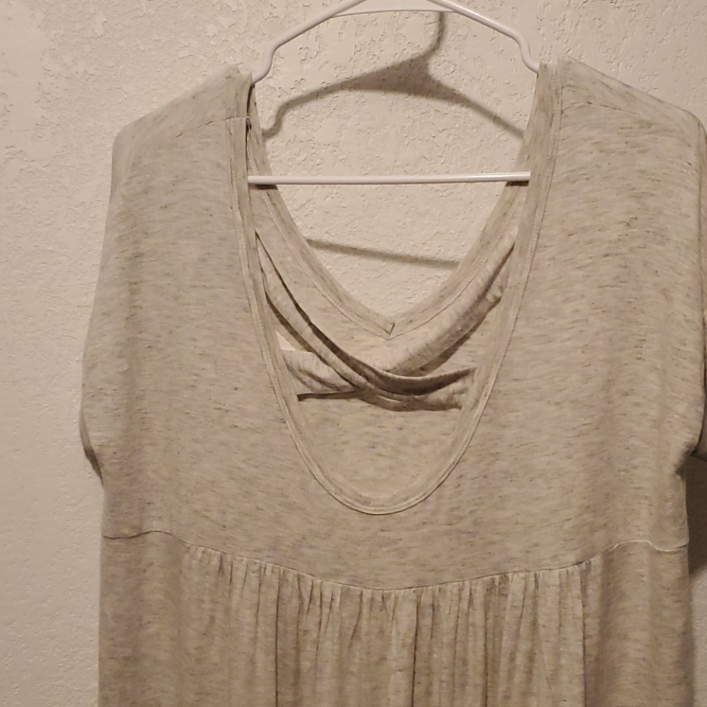 Ladies Top - Picture 3 of 5